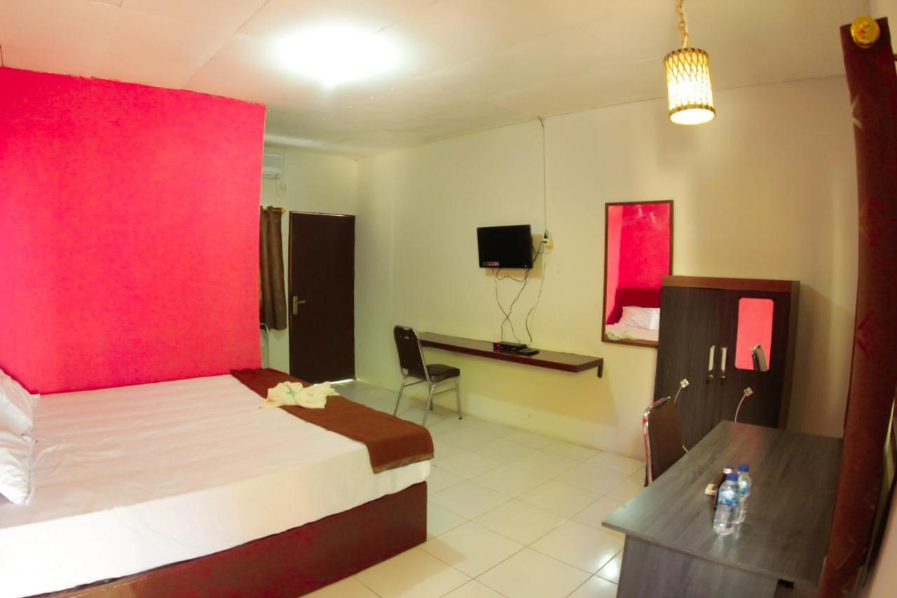 Fx72 Beach Resort Maumere Kültér fotó