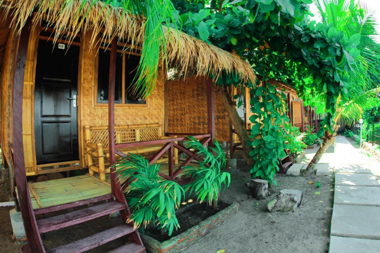 Fx72 Beach Resort Maumere Kültér fotó