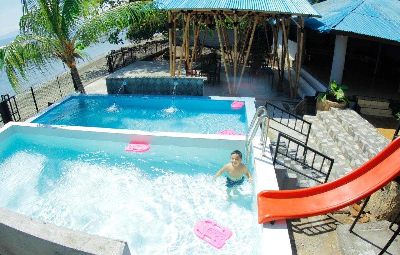 Fx72 Beach Resort Maumere Kültér fotó