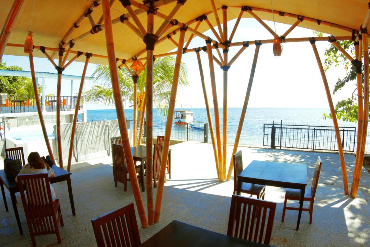 Fx72 Beach Resort Maumere Kültér fotó